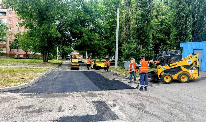 Новини Харкова: ремонт доріг і тротуарів у місті